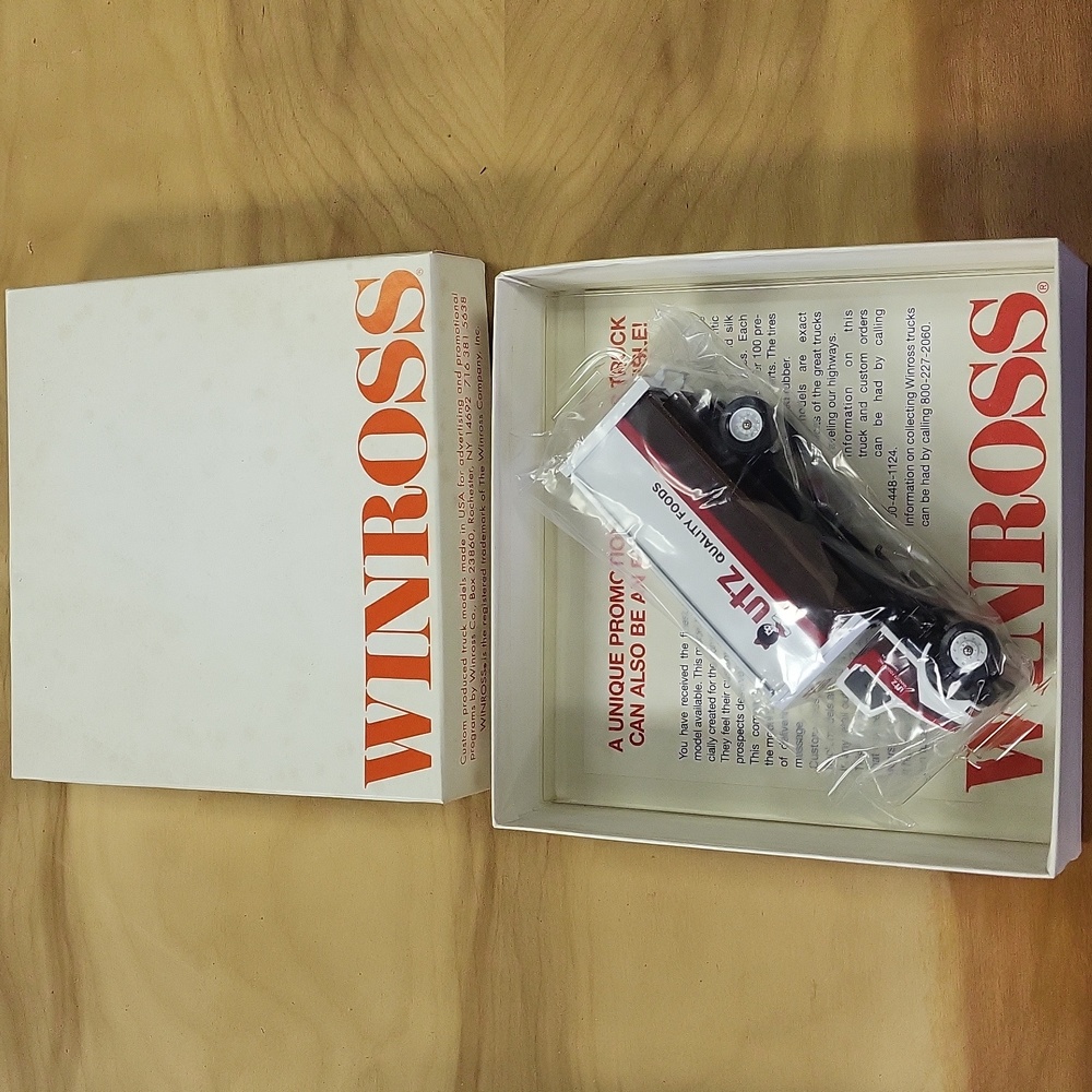 Winross Truck - Utz Box truck